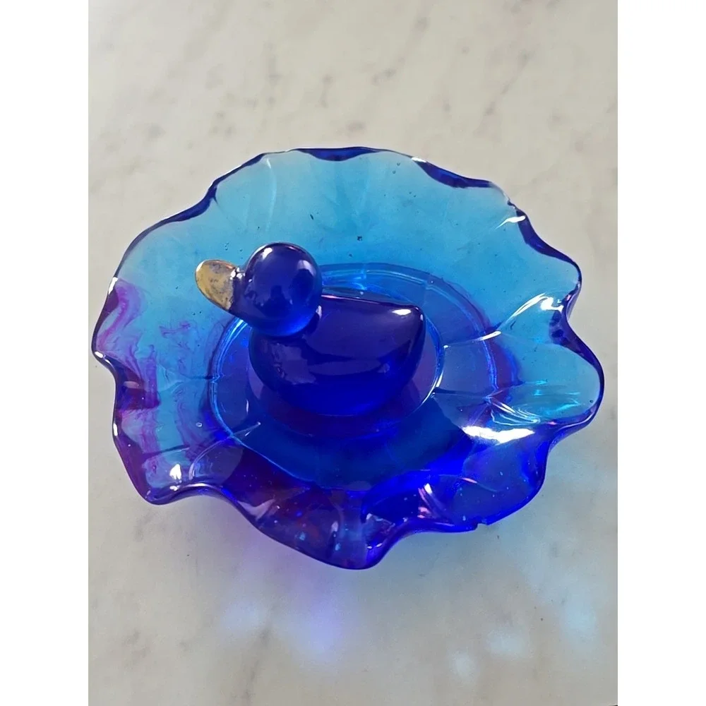 Handmade Resin Duck In Pond Blue Dish 677